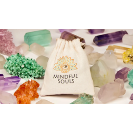 Mindful Souls US Brings Crystals, Jewelry and Rituals Into Everyday Shopping ✨
