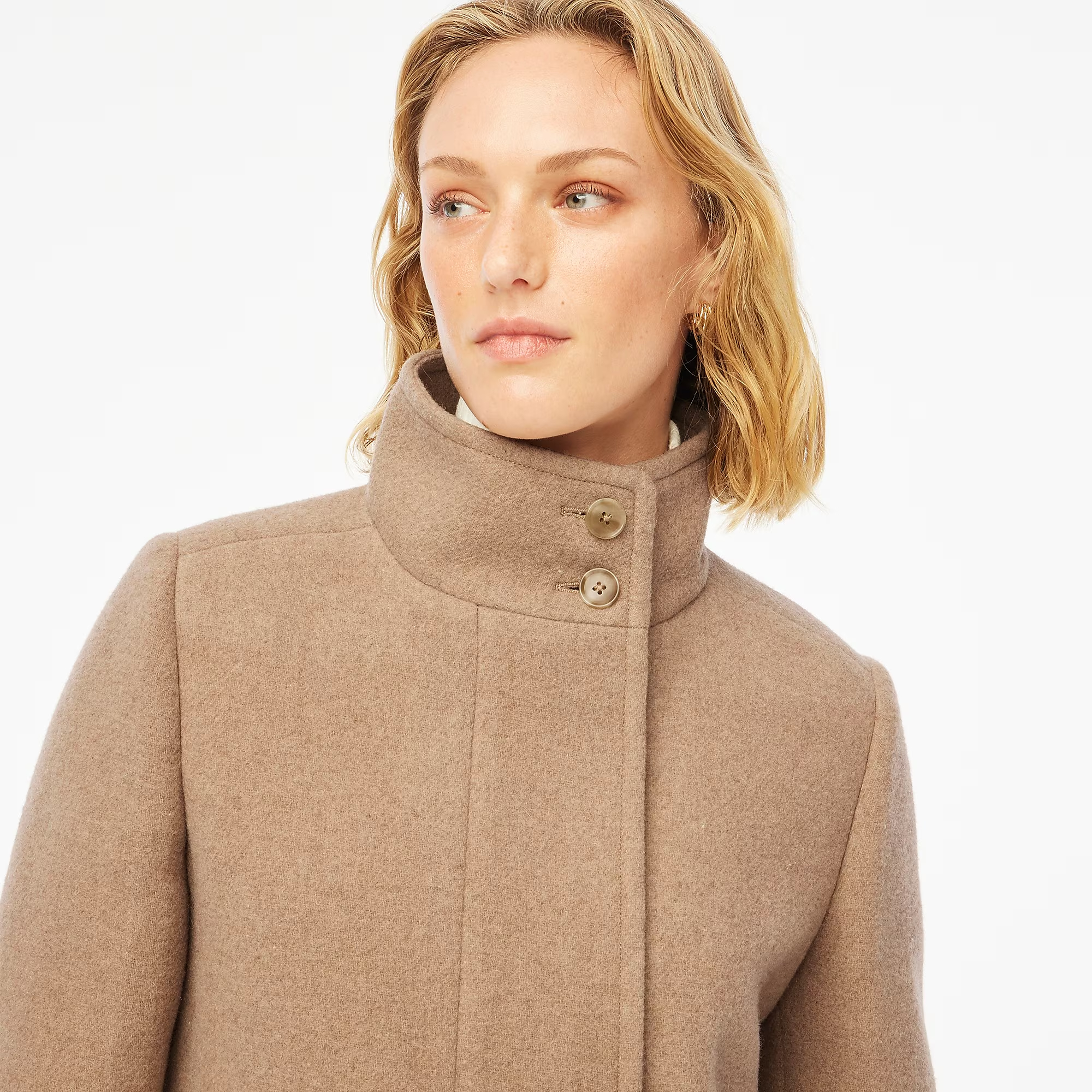 City coat with button neck